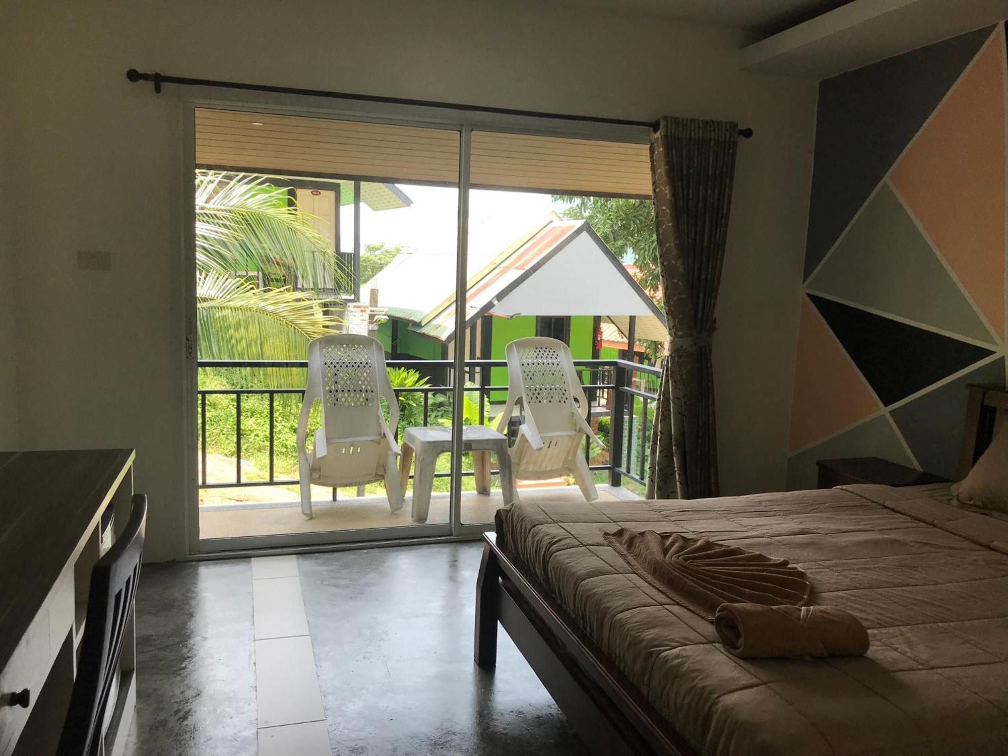 Pp Midnight Hotel Phi Phi Islands Exterior photo